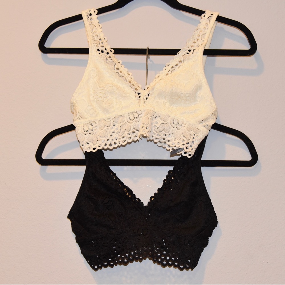 🛍 Set of 2 Bralettes